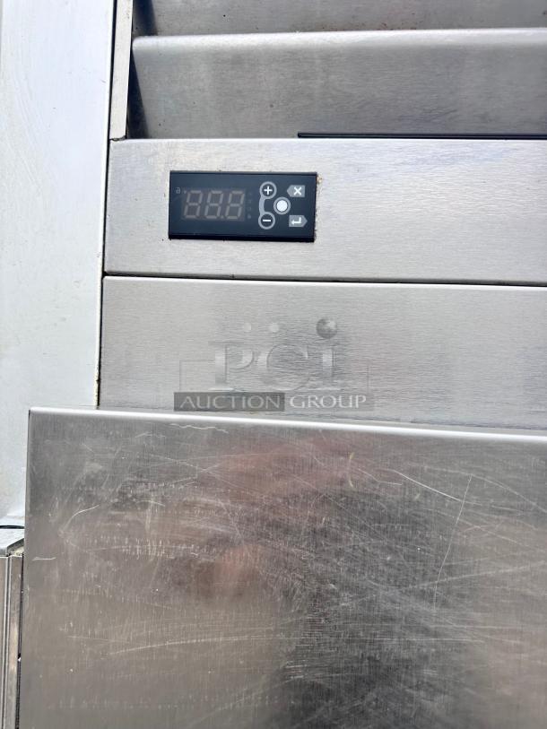 Wow Traulsen G20003 2 Section Half Door Reach In Refrigerator 115v Tested and Working! - Image 5 of 9