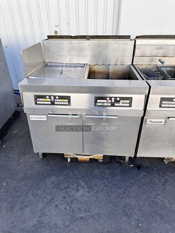 Nice Frymaster  Gas Fryer - (2) 80 lb  Gas With Filtration System Tested and Working! - Image 3 of 6