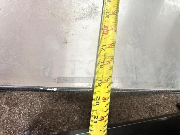 Nice Hatco 18" x 6" Glo-Ray Black Portable Heated Shelf Warmer - 100W 115volt Tested and Working! - Image 7 of 8