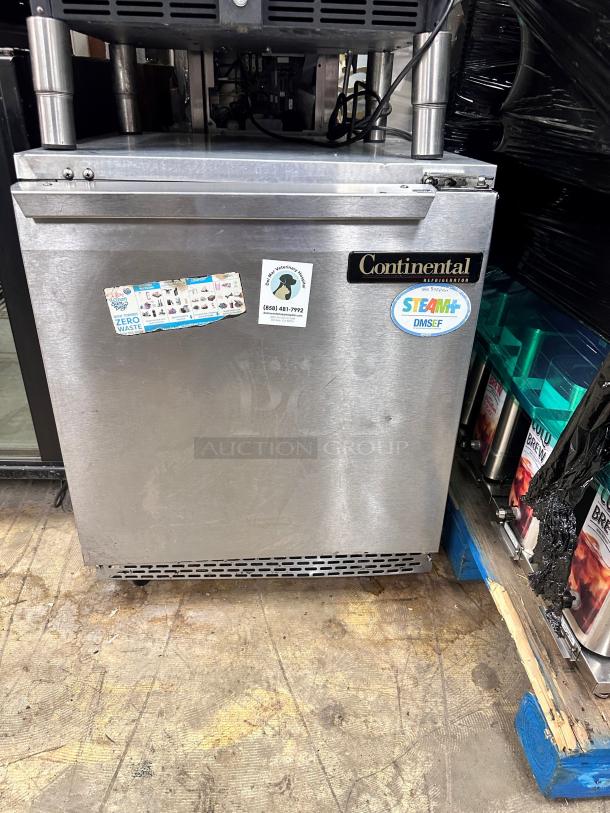 Great Continental UC27 7.4 Cu Ft Undercounter  Refrigerator 115volt Tested and Working! - Image 1 of 9