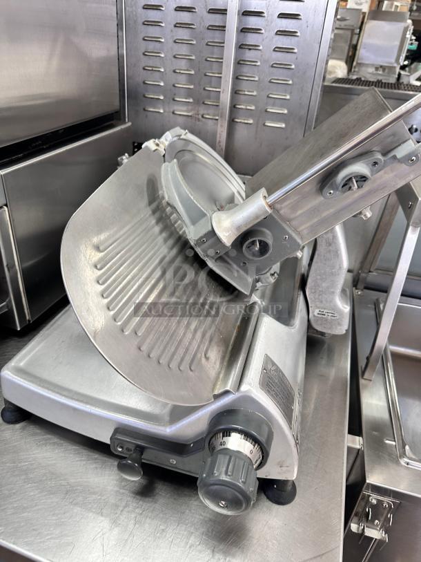 Excellent Hobart 12" Blade Commercial Manual Meat Slicer 115 Volt Tested and Working! - Image 7 of 11
