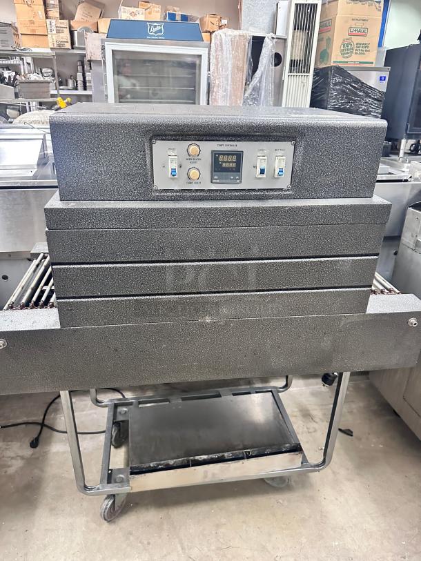 Commercial  SHRINK TUNNELS Screen Conveyor Heat Shrink Packaging Machine PP POF PVC film Shrink Packaging Machine 220Volt Tested and Working! - Image 4 of 10