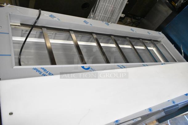 BRAND NEW SCRATCH AND DENT! Beverage Air SPED60HC-16-2 Stainless Steel 1 Door 2 Drawer Refrigerated Sandwich Salad Prep Table Bain Marie Mega Top. 115 Volts, 1 Phase. Tested and Working! - Image 6 of 10