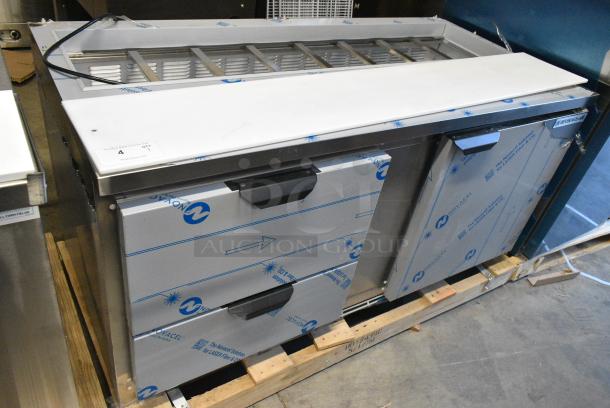 BRAND NEW SCRATCH AND DENT! Beverage Air SPED60HC-16-2 Stainless Steel 1 Door 2 Drawer Refrigerated Sandwich Salad Prep Table Bain Marie Mega Top. 115 Volts, 1 Phase. Tested and Working! - Image 8 of 10