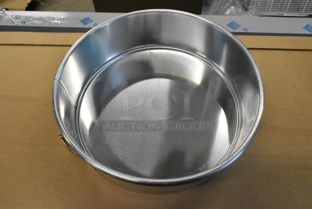 11 BRAND NEW SCRATCH AND DENT! Choice 407SFPANA10 10" x 3" Natural Finish Aluminum Springform Cake Pan. 11 Times Your Bid! - Image 3 of 5