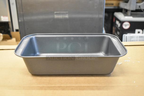 BRAND NEW SCRATCH AND DENT! Box of 12 Bakers Secret BS10201 Loaf Pan - Image 3 of 7