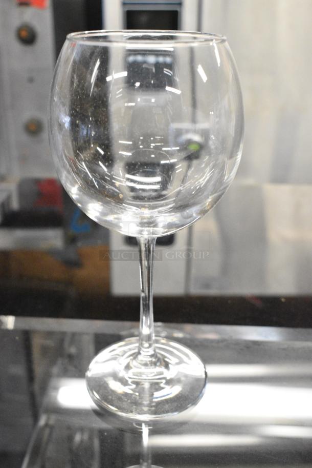 BRAND NEW SCRATCH AND DENT! Box of 12 Libbey 7505 Vina 18.25 oz. Customizable Balloon Wine / Cocktail Glass - Image 4 of 5