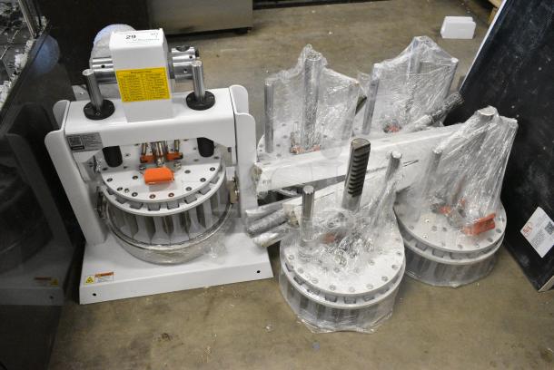 BRAND NEW SCRATCH AND DENT! Estella 348MDD36 Manual Dough Divider - 6.6 lb. Capacity, Comes w/ 4 Extra Dividers. 36 Part. - Image 1 of 9