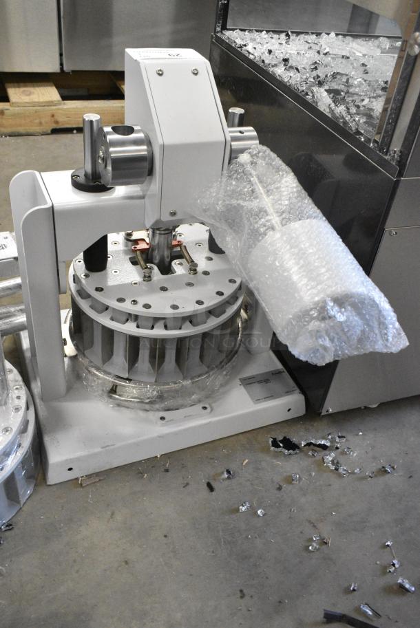 BRAND NEW SCRATCH AND DENT! Estella 348MDD36 Manual Dough Divider - 6.6 lb. Capacity, Comes w/ 4 Extra Dividers. 36 Part. - Image 5 of 9
