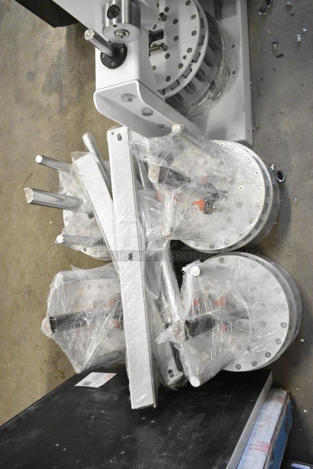 BRAND NEW SCRATCH AND DENT! Estella 348MDD36 Manual Dough Divider - 6.6 lb. Capacity, Comes w/ 4 Extra Dividers. 36 Part. - Image 6 of 9