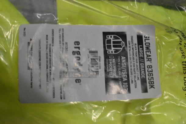 BRAND NEW SCRATCH AND DENT! Box of 4 Ergodyne GloWear 8365BK Type R Class 3 Hi-Vis Lime Rain Jacket with Black Front Panel 25324 - Large - Image 4 of 5