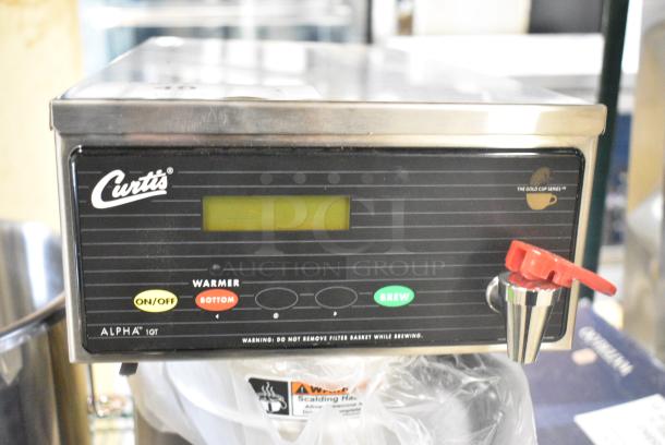 BRAND NEW SCRATCH AND DENT! Curtis ALP1GT12A000 Stainless Steel 12 Cup Coffee Brewer with 1 Lower Warmer and Hot Water Dispenser. 120 Volts, 1 Phase. - Image 3 of 7