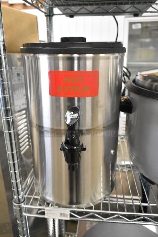 BRAND NEW SCRATCH AND DENT! Curtis SW-2 Stainless Steel 2 gal Syrup Warmer. 120 Volts, 1 Phase.
