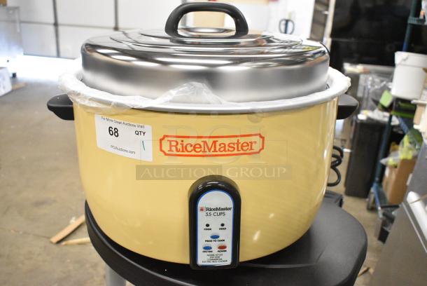 BRAND NEW SCRATCH AND DENT! Town RiceMaster 57155 110 Cup (55 Cup Raw) Electronic Rice Cooker / Warmer. 230 Volts, 1 Phase. - Image 4 of 7