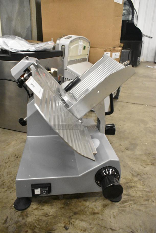 BRAND NEW SCRATCH AND DENT! Backyard Pro 554SL112E Butcher Series 12" Manual Gravity Feed Meat Slicer w/ Blade Sharpener. 120 Volts, 1 Phase. Tested and Working! - Image 3 of 7