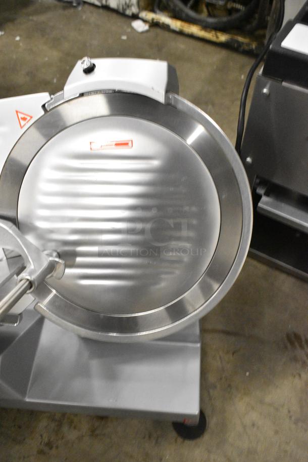 BRAND NEW SCRATCH AND DENT! Backyard Pro 554SL112E Butcher Series 12" Manual Gravity Feed Meat Slicer w/ Blade Sharpener. 120 Volts, 1 Phase. Tested and Working! - Image 4 of 7
