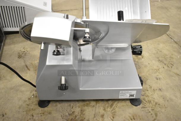 BRAND NEW SCRATCH AND DENT! Backyard Pro 554SL112E Butcher Series 12" Manual Gravity Feed Meat Slicer w/ Blade Sharpener. 120 Volts, 1 Phase. Tested and Working! - Image 5 of 7