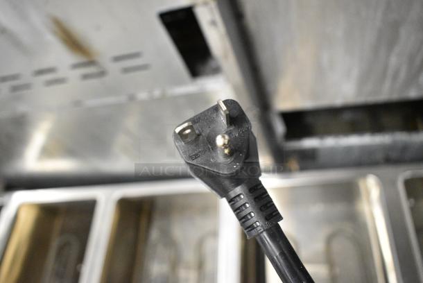 BRAND NEW SCRATCH AND DENT! 2024 ServIt 423EST5WO Five Pan Open Well Electric Steam Table with Adjustable Undershelf. 208/240 Volts, 1 Phase. - Image 7 of 8