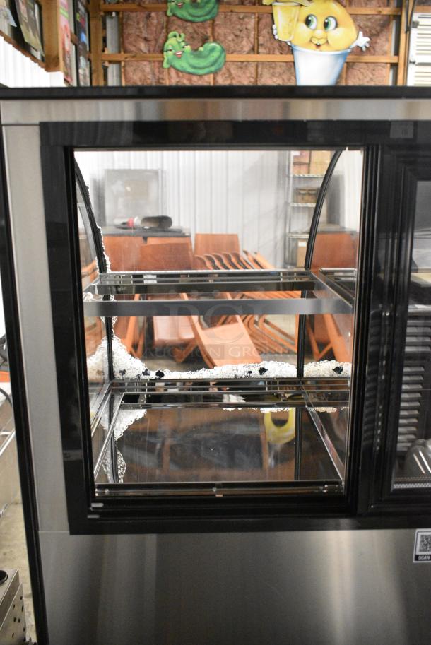 BRAND NEW SCRATCH AND DENT! 2024 Avantco 224BCAC36 36" Black Curved Dual Service Refrigerated Air Curtain Merchandiser on Commercial Casters. 115 Volts, 1 Phase. Tested and Working! - Image 9 of 10