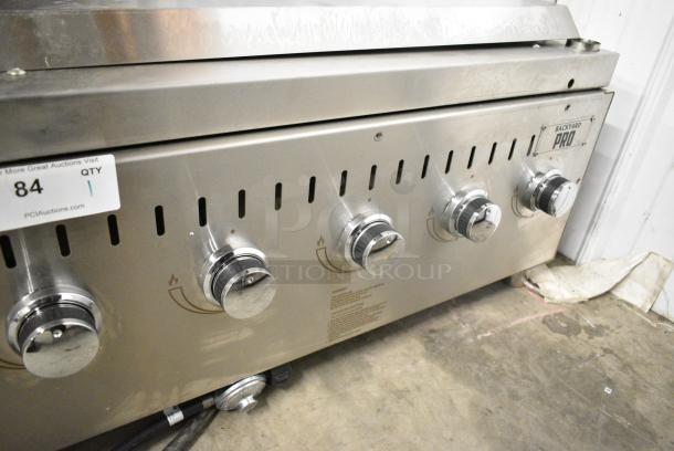 BRAND NEW SCRATCH AND DENT! 2023 Backyard Pro 554LPG36 36" Stainless Steel Liquid Propane Outdoor Grill - Image 3 of 9