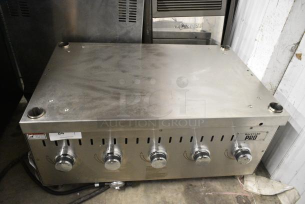 BRAND NEW SCRATCH AND DENT! 2023 Backyard Pro 554LPG36 36" Stainless Steel Liquid Propane Outdoor Grill - Image 5 of 9