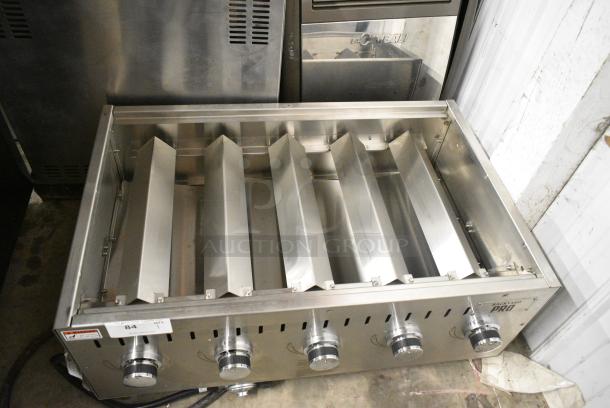 BRAND NEW SCRATCH AND DENT! 2023 Backyard Pro 554LPG36 36" Stainless Steel Liquid Propane Outdoor Grill - Image 7 of 9
