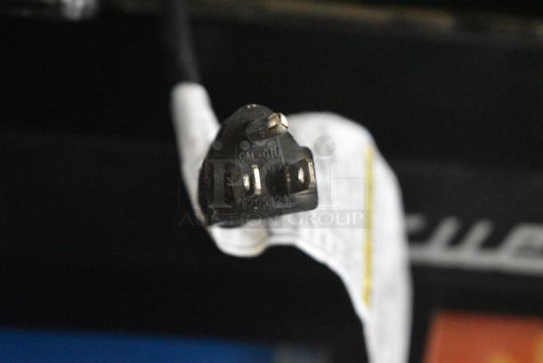 Whirlpool WH35S1Q Mini Cooler. 115 Volts, 1 Phase. Tested and Working! - Image 5 of 6