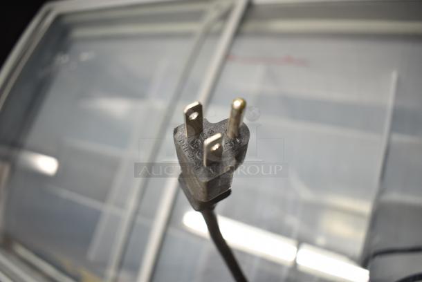 EdgeStar CMF151L-1 Mini Freezer. 115 Volts, 1 Phase. Tested and Working! - Image 4 of 5