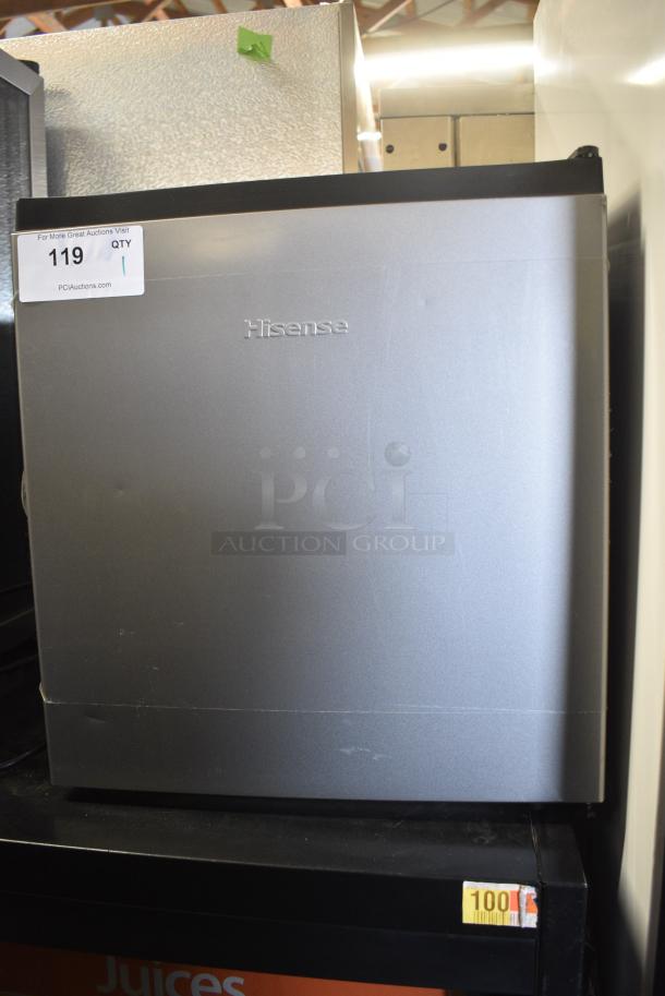 2024 Hisense WMS017M6XVE Mini Cooler. 115 Volts, 1 Phase. Cannot Test Due To Damaged Power Cord - Image 1 of 9