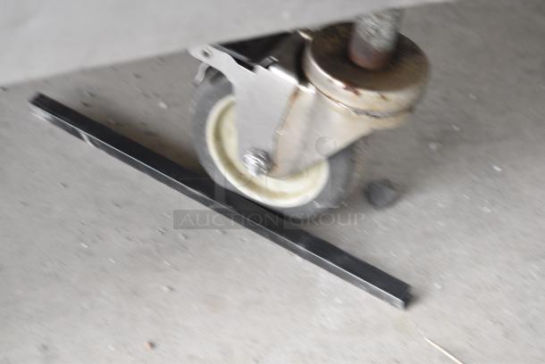 Hobart MG1532 Metal Commercial Floor Style Meat Mixer Grinder on Commercial Casters. 208 Volts, 3 Phase. - Image 5 of 9