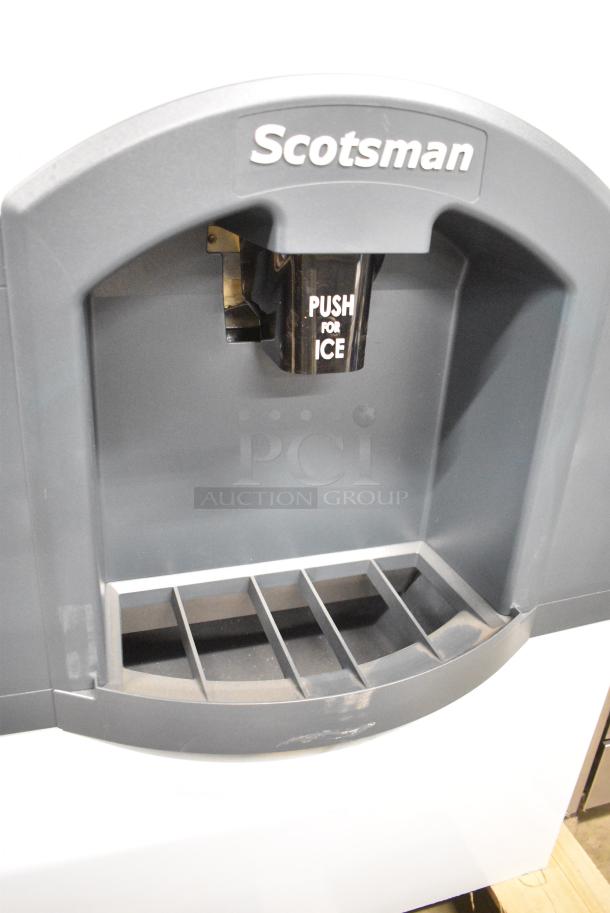 BRAND NEW SCRATCH AND DENT! 2024 Scotsman HD30B-1H Stainless Steel Commercial Cube Ice Dispenser - 180 lb Storage - Image 3 of 7