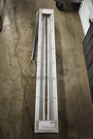 Avantco GRAH-48 Metal Commercial Heat Strip. 120 Volts, 1 Phase.