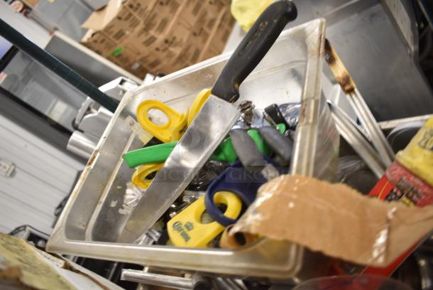 ALL ONE MONEY! Tier Lot of Various Items Including Cake Stand, Bowl, Drop In Bins - Image 6 of 7