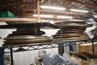 ALL ONE MONEY! Tier Lot of Various Items Including Round Pizza Pans and Screens