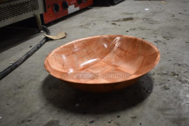 7 Various Items Including Bowls and 1 Tray. 7 Times Your Bid! - Image 4 of 5