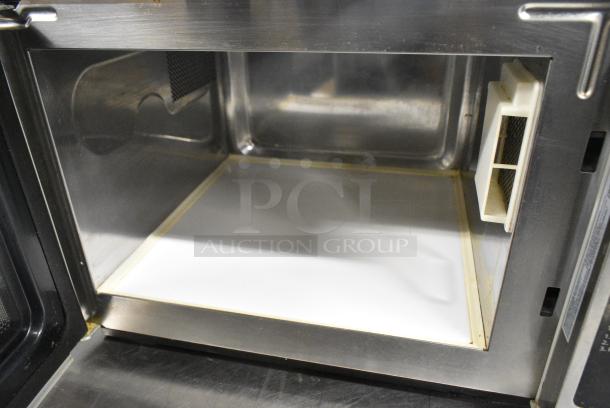 Amana RCS10DS Stainless Steel Commercial Countertop Microwave Oven. 120 Volts, 1 Phase. - Image 4 of 6