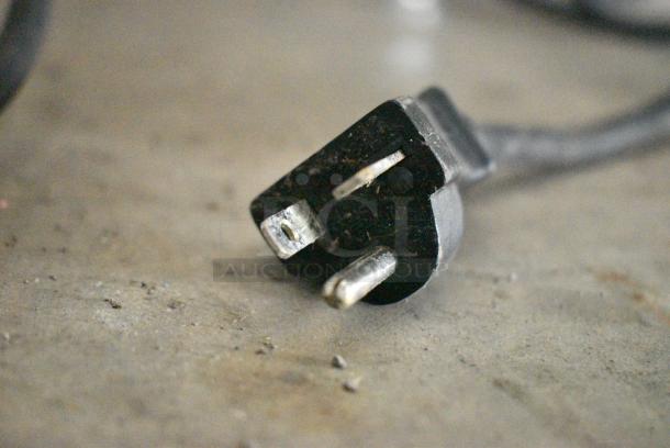 2017 Winston HC4009GE B Series Stainless Steel Commercial Undercounter Heated Holding Cabinet on Commercial Casters. 120 Volts, 1 Phase. Tested and Powers On But Does Not Get Warm - Image 7 of 7