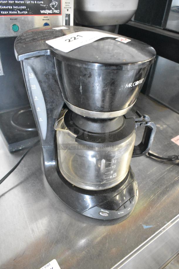 Mr Coffee DWX23 Metal Countertop Coffee Machine w/ Coffee Pot. 120 Volts, 1 Phase. - Image 2 of 5