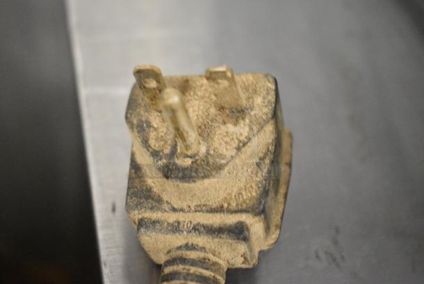 Avantco MX40 Metal Commercial Floor Style 40 Quart Planetary Dough Mixer w/ Mixing Bowl, Bowl Guard and Whisk Attachments, 240 Volts, 1 Phase. - Image 6 of 6