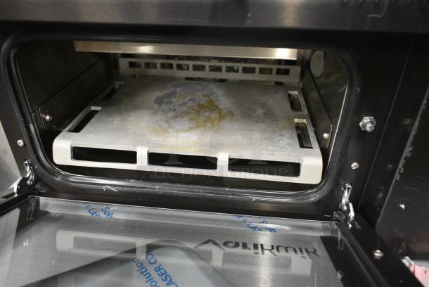 BRAND NEW SCRATCH AND DENT! 2024 Cadco VariKwik VK-120 Stainless Steel Commercial Countertop Electric Powered Convection Oven. 120 Volts, 1 Phase. Tested and Powers On But Shuts Off - Image 4 of 6