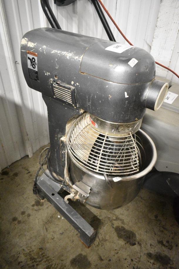 Avantco MX20 Metal Commercial Countertop 20 Quart Planetary Dough Mixer w/ Stainless Steel Mixing Bowl, Bowl Guard, Whisk, Paddle and Dough Hook Attachments. 120 Volts, 1 Phase. Tested and Working! - Image 2 of 5