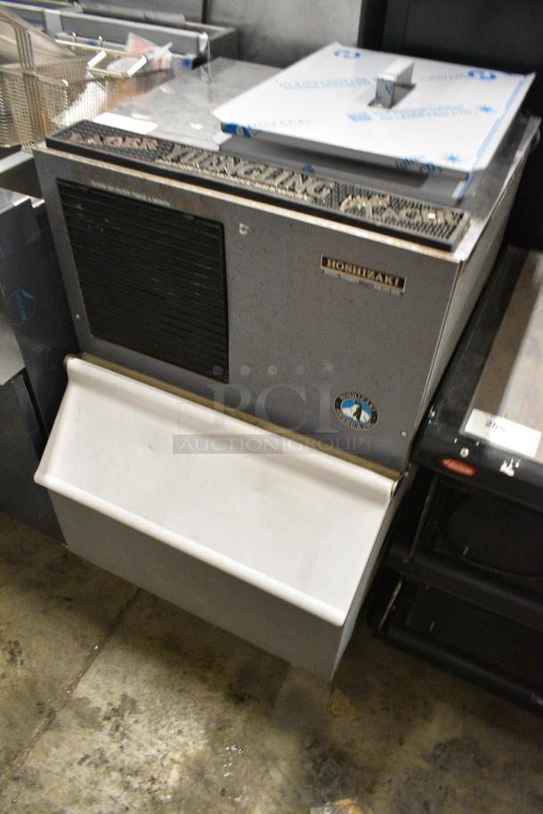 Hoshizaki KM-250BAE Metal Commercial Ice Head on Commercial Bin. 115-120 Volts, 1 Phase. - Image 3 of 6