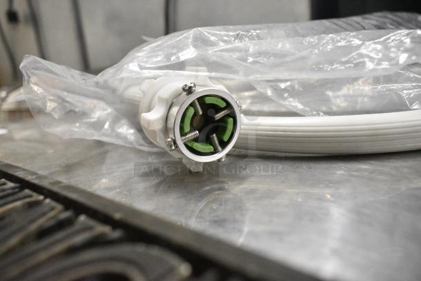 BRAND NEW SCRATCH AND DENT! Hose - Image 2 of 3