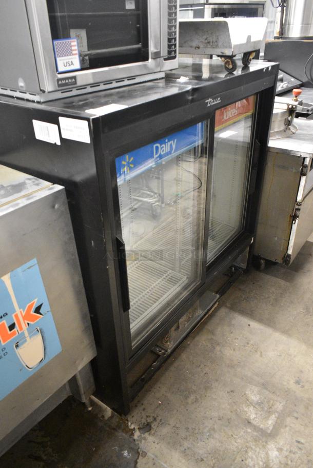 2017 True GDM-41SL-48-HC-LD Metal Commercial 2 Door Reach In Cooler Merchandiser w/ Poly Coated Racks. 115 Volts, 1 Phase. Tested and Working! - Image 2 of 8
