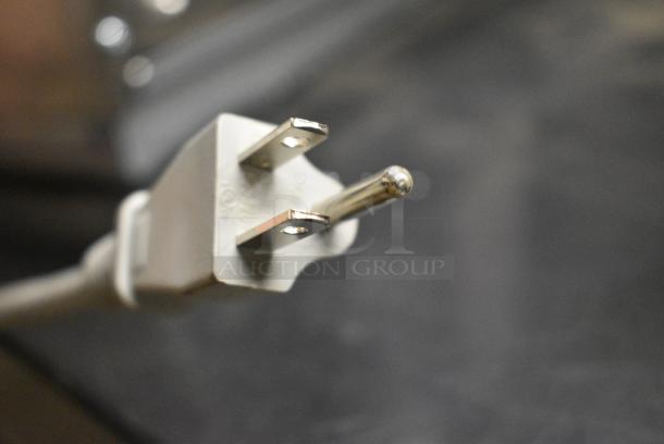 BRAND NEW SCRATCH AND DENT! 2024 Amana RCS10TS Stainless Steel Commercial Countertop Microwave Oven. 120 Volts, 1 Phase. - Image 6 of 6