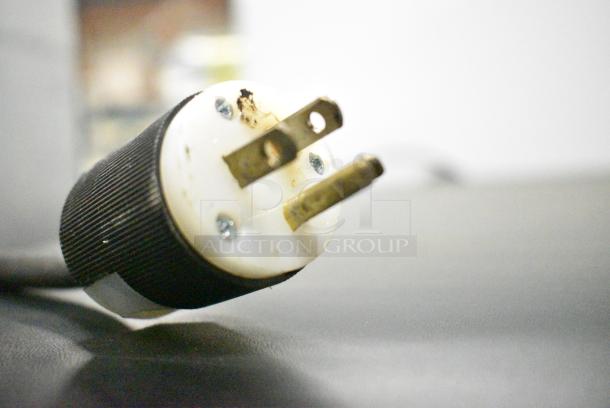 CresCor H137UA12C Metal Commercial Heated Holding Cabinet on Commercial Casters. 125 Volts, 1 Phase. Tested and Working! - Image 7 of 7