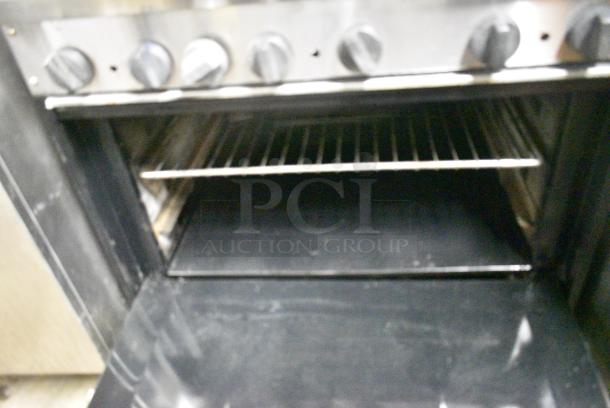 Tristar TSR-6-E Stainless Steel Commercial Natural Gas Powered 6 Burner Range w/ Oven, Over Shelf and Back Splash. - Image 6 of 7