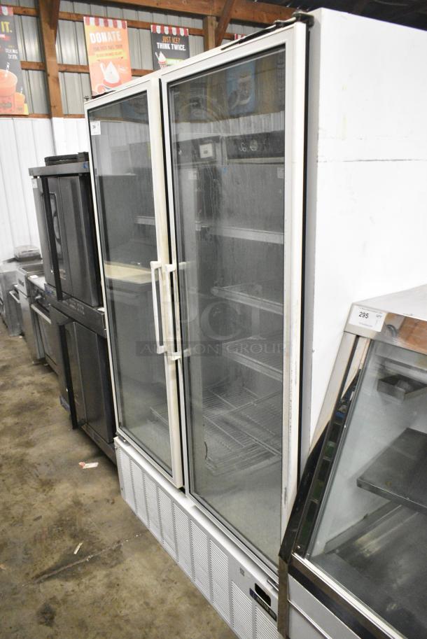Master-Bilt BMG-48 Metal Commercial 2 Door Reach In Cooler Merchandiser. 115/208-230 Volts, 1 Phase. Tested and Powers On But Does Not Get Cold - Image 3 of 7
