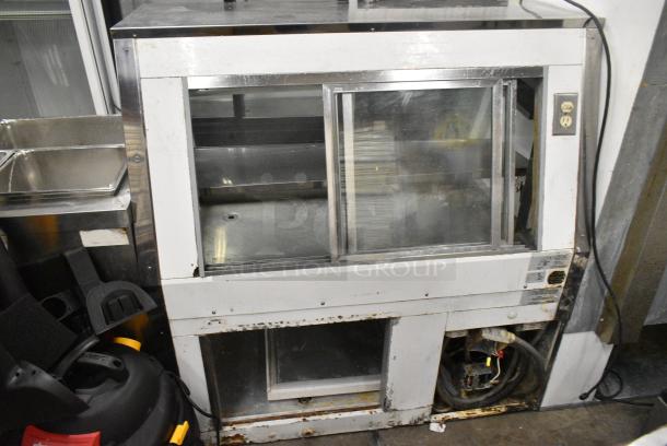 McCray Metal Commercial Floor Style Deli Display Case Merchandiser. 115 Volts, 1 Phase. Cannot Test - Unit Was Previously Hardwired - Image 3 of 6