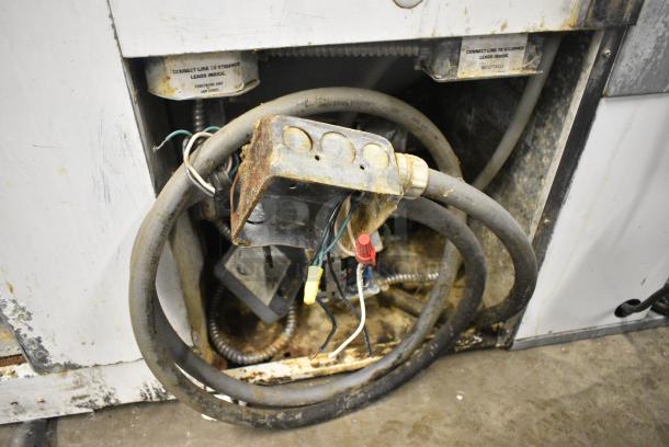 McCray Metal Commercial Floor Style Deli Display Case Merchandiser. 115 Volts, 1 Phase. Cannot Test - Unit Was Previously Hardwired - Image 4 of 6